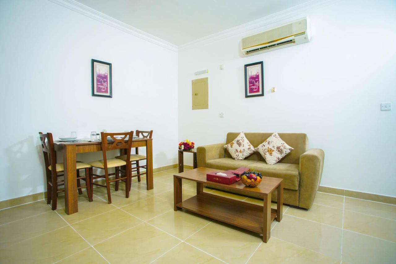 La Villa Inn Hotel Apartments Доха Экстерьер фото