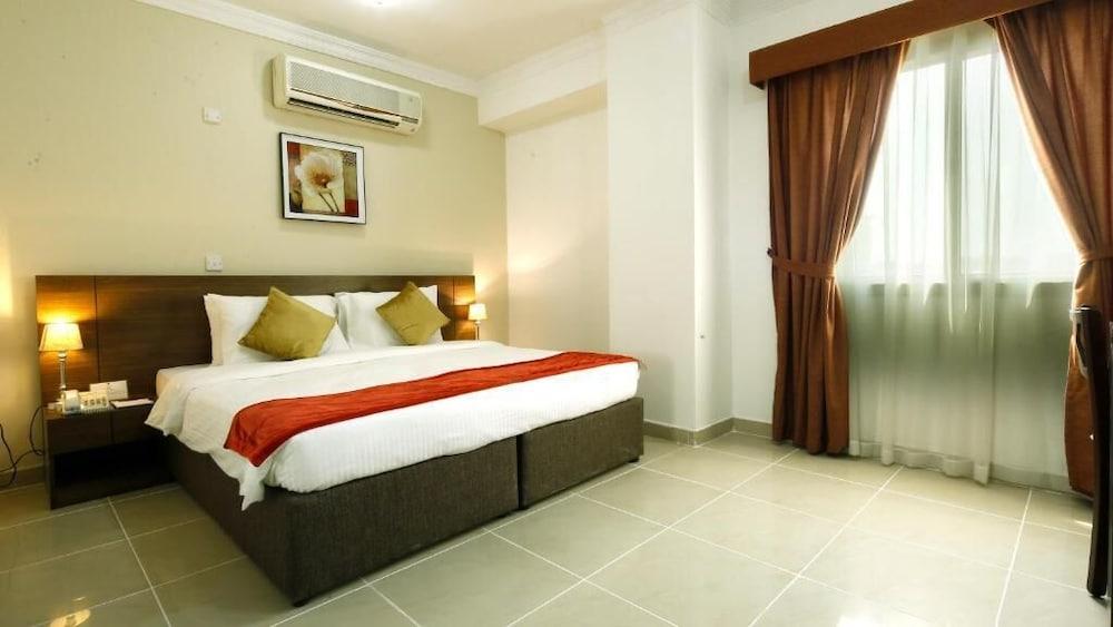 La Villa Inn Hotel Apartments Доха Экстерьер фото